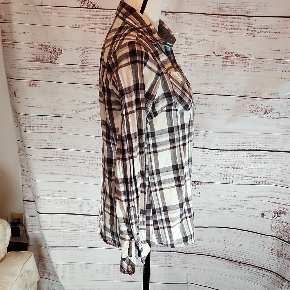 Tallwoods women's flannel button down shirt - Picture 3 of 6
